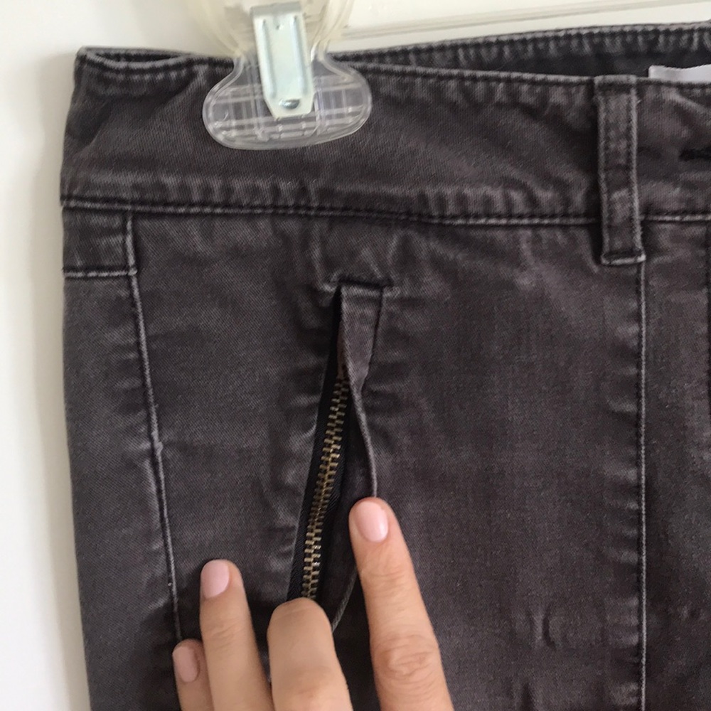 LOFT JEANS - Picture 2 of 6